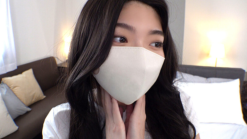 ス〇バ店員 はるのちゃん 20歳 SNSでナンパした清楚で優しそうな天使系女の子が最高に気持ちいいスプリットタン女子大生のフェラで秒で男を虜にする激エロ小悪魔だった 素人ハメ撮り