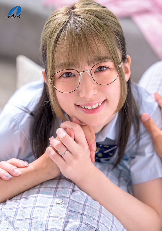 女子校生新妻の子作り中出し性活 花狩まい