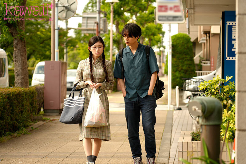 地味なオタク友達はムッツリで早漏で超絶倫エグイほどしゃぶってすんげぇはしたなく腰振って僕のチ●ポを調教したがる…。 設楽ゆうひ