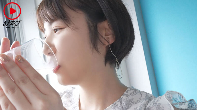 銀座の高級クラブで働く黒髪ショートヘア美女とマッチング！ホイホイ釣れたチョロいい女。