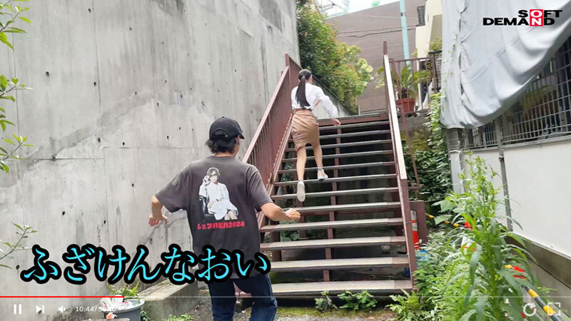 【注意喚起】SNSで男を募集し、公共のトイレで無許可ピンサロするち●ぽ大好きむっつり地味OLを私人逮捕＆実力行使