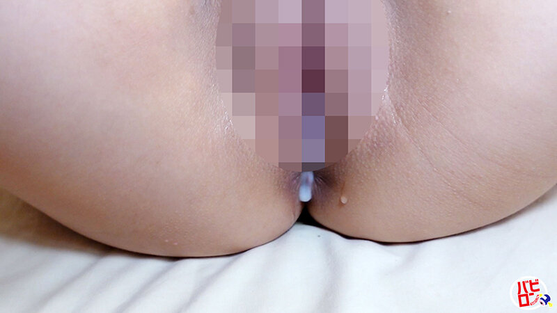 まだまだ新人 汗だく密室本気ハメ撮り＆媚薬オイルテカテカ鬼ファック！羽月果音
