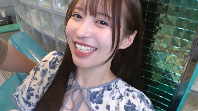 ナンパ即パコ01 自由奔放で思わせぶりな性格である21歳の女子大生をナンパ即パコ！無意識に男を誘惑しちゃうけど押しにめっちゃ弱い！ゆいちゃん