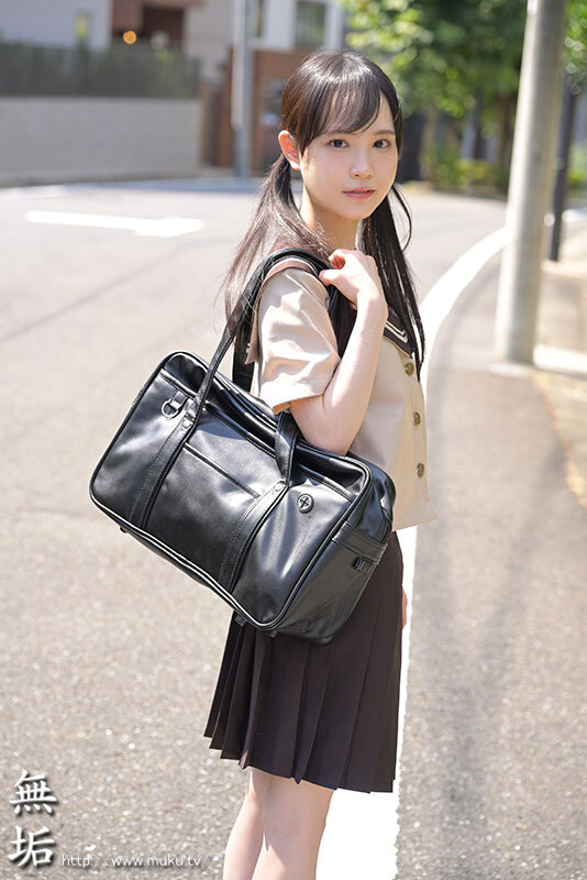 けなげ可愛い世話好き少女が無気力おじさんの性処理お手伝いをする甘々えっちな日常 工藤ララ