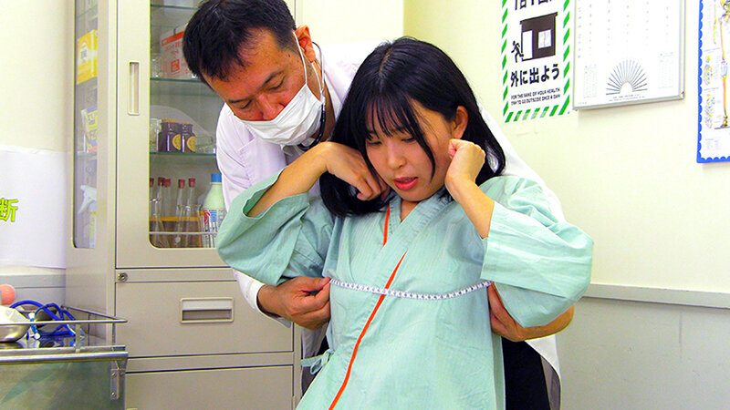 ドクハラ健康診断で乳頭発情する熟女妻たち