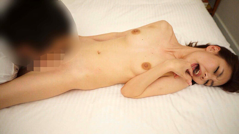 THE FUCK！！！ 絶叫！痙攣！止まらない絶頂の嵐！超絶感度の早漏妻が魅せるド派手なイキッぷり 12人4時間2