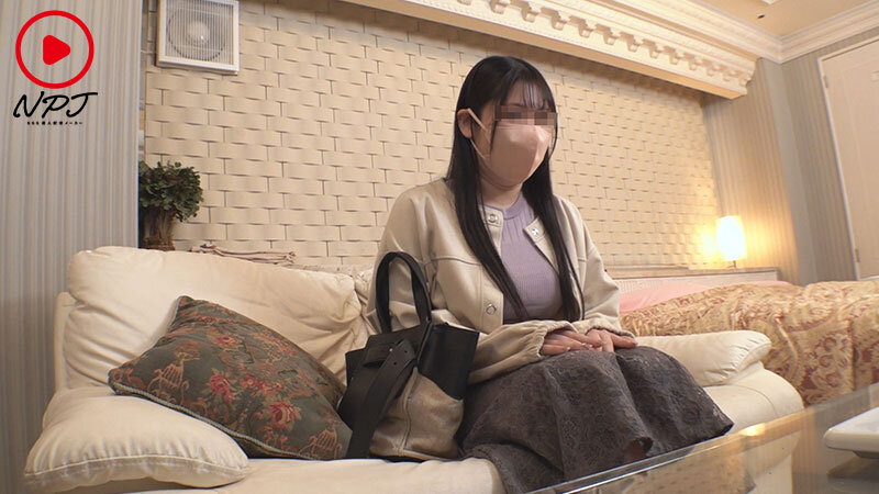 一見大人しそうなのに…マッチングアプリで男漁りする衝撃のド迫力Hカップ女子。 犯●れたい願望で休日にドM懇願ハメ倒す。 職業:看護師 みゆ（23）