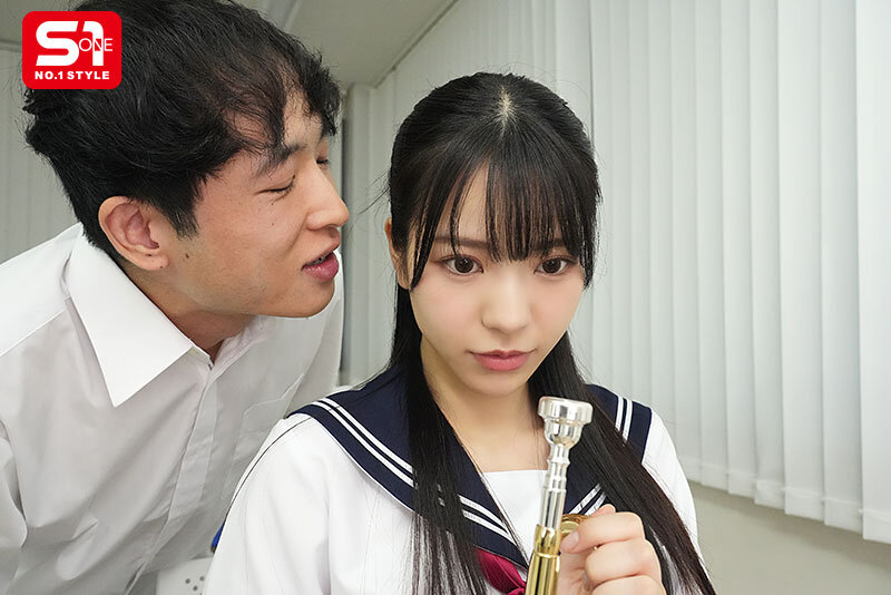 「吹奏楽部の浅野って頼めば、ヤラせてくれるってよ！」クラスに言いなりヤリマンがいた最高の思春期 浅野こころ