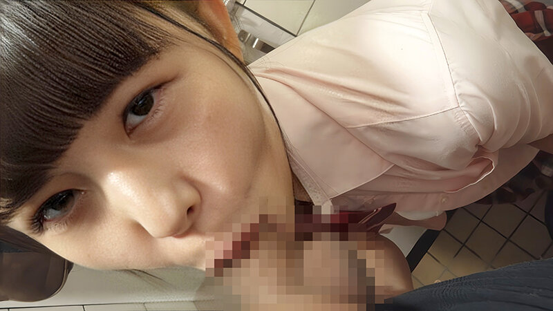 フェラチオ優等生 女子〇生初めての口内射精 公衆トイレ悪戯 11人