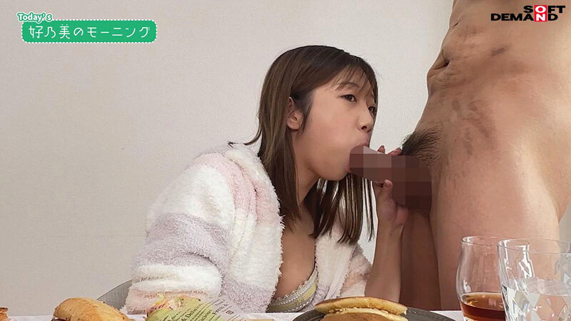 ペニスしゃぶりまくりASMR！ おち〇ぽモッパン！！ ＃よく張りグルメ女子3名収録 ＃モッパン ＃mukbang ＃高級食材ち〇ぽ ＃食ザーメン ＃ごっくん ＃Japanese ＃大食い ＃ちんテロ ＃大胃王＃美人姉妹 ＃知育ち〇ぽ