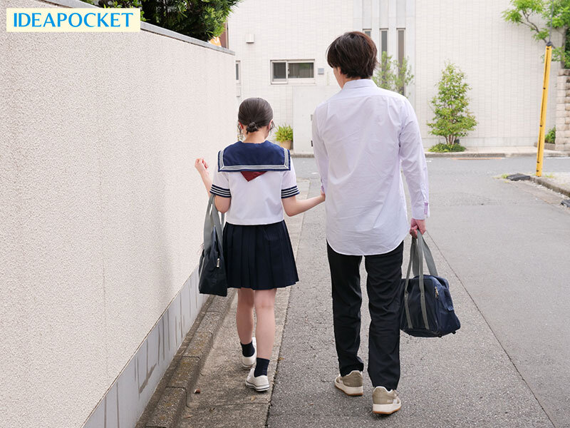 お兄ちゃん大好き制服妹のゼロ距離囁き誘惑SEX お兄ちゃん、ず〜っとチンチン固くて変態だね 日向由奈