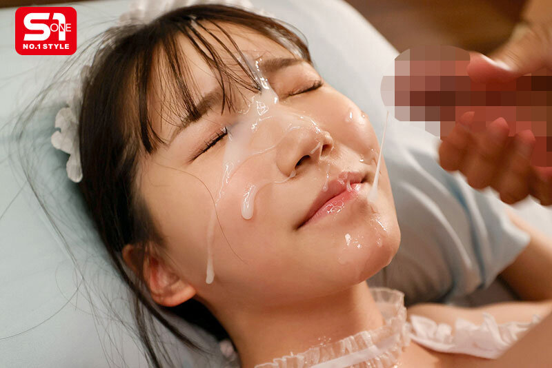 俺専属の超可愛いメイドは大量顔射がいっちばん喜ぶので、顔面ぶっかけSEXでたっぷり可愛がってやる！ 三田真鈴