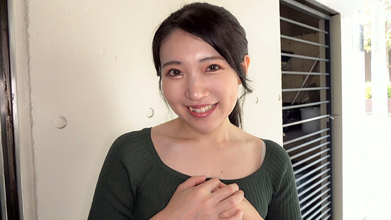 洗っていない汚チ●ポでもお構いなし！？素人娘の即尺フェラチオ 口内発射編