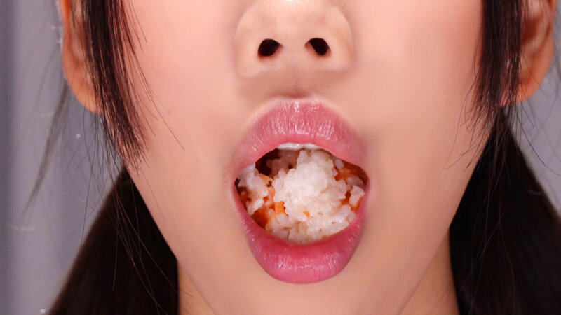 咀嚼口内くちゃとろフェラ 篠咲らら