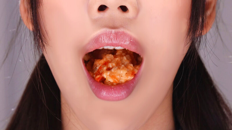 咀嚼口内くちゃとろフェラ 篠咲らら