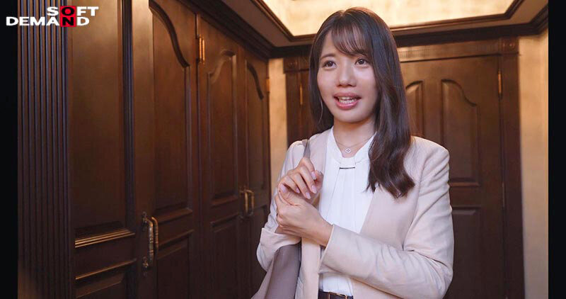 漂う気品と溢れる母性 家庭も仕事も順風満帆なキャリアママ 常葉遥 35歳 AV DEBUT