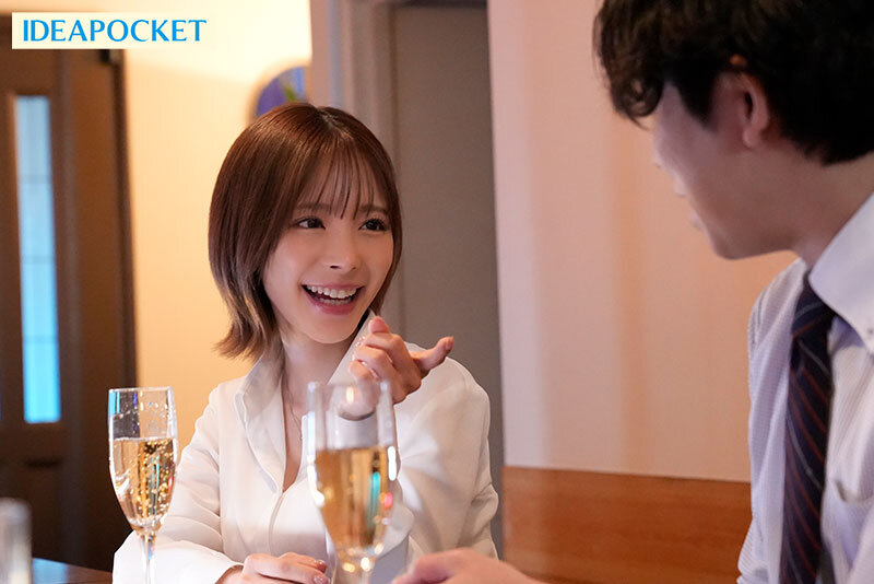 僕が惚れてた社内のアイドル女子社員が、出張先ホテルの部屋飲みでクズ上司達に廻されていた。 桃乃木かな