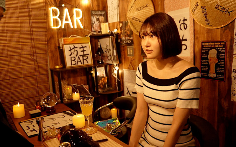 坊主Bar 1 童顔でハリのあるむっちりボディに生肉棒中出し/悪い男を寄せ付けるエロボディをでかチ●ポで癒す/すけべボディを隅々までカウンセリング白濁精液で浄化/淫乱ボディに運気上昇チ●ポ挿入でアヘアヘ絶頂！