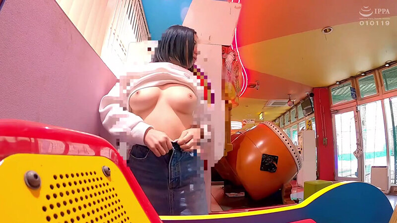 【露出〜Roshutube〜】オープンチャットで露出プレイを志願してきた女の子たちのお手伝い（カメラとチ○ポ）〜みみ子（仮名）編〜