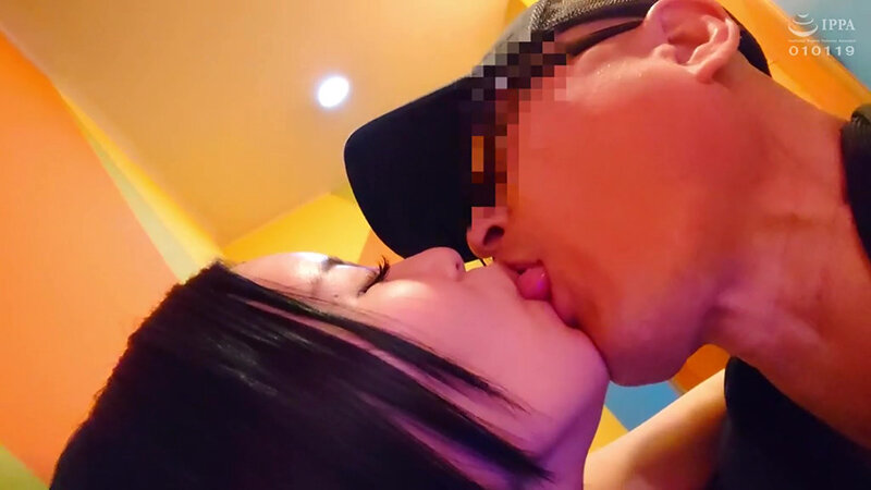 【露出〜Roshutube〜】オープンチャットで露出プレイを志願してきた女の子たちのお手伝い（カメラとチ○ポ）〜みみ子（仮名）編〜