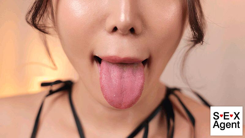 唾液！尿！潮！汗！ありとあらゆる体液をM男に強●摂取させる女 月島さくら