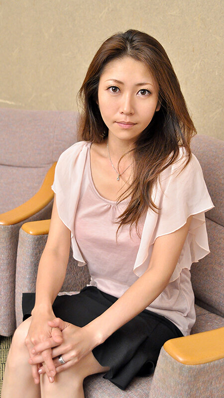 ラグジュアリーエロス 清楚で品良くセレブな熟女たち ナンパ中出し 12人4時間SP 09