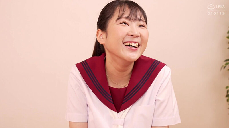 学校帰りの無垢J〇が童貞男性の上でぎこちなく腰を振る『オイル素股』に挑戦！ヌレヌレの割れ目に亀頭の先っちょを挿入したら『（/ω＼） イヤン◆』と言いつつも中出しまで許してくれる！？〜まゆ編〜