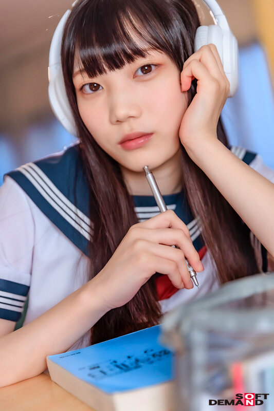 初体験のプレイ×学校での憧れ4シチュエーション〜デカチンSEX・顔射・大人数ご奉仕フェラ・拘束おもちゃ責め 望実かなえ
