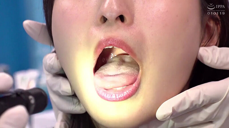 マジックミラー号撮って出し！卒業式直後！就職するJ○に実施する入社前健康診断！青空の下、発育中の乳房やピンク乳首を弄られ極太器具でキツマンを拡張された初心娘の膣は羞恥心に反して純情愛汁垂れ流し！覚えたてのエッチも拒めず中出ししちゃうなんて！〜あきな編〜