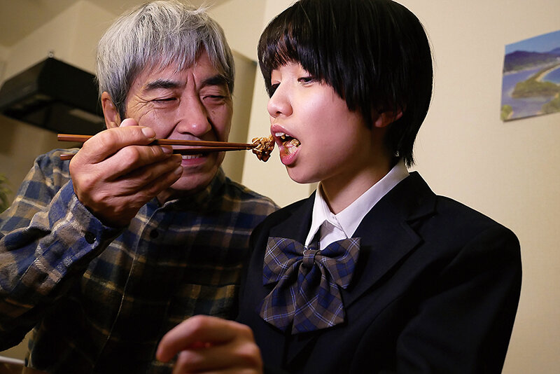 鬼畜父の性玩具 彼氏との仲を引き裂かれた制服美少女 雪乃える