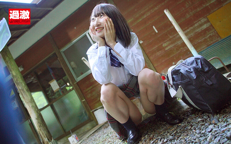 こんな野外で？！顔射後も止めない突然の笑顔しゃぶりで連続2回おねだり女子○生6 配信限定版