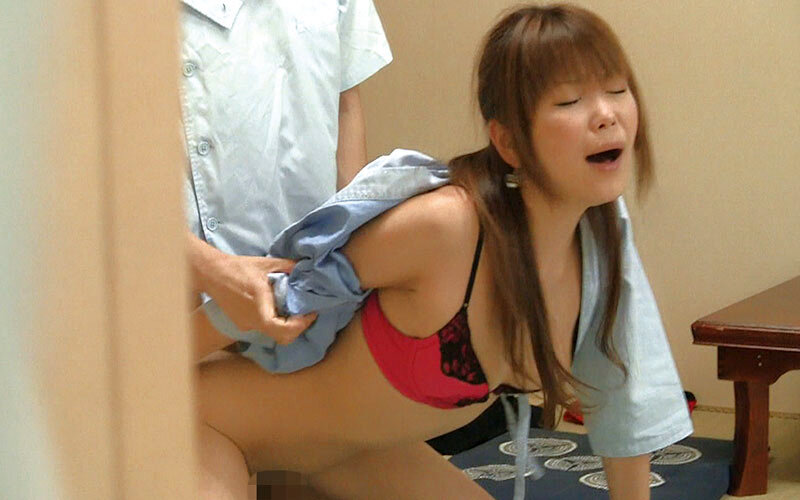 フェラチオまでなら許せる？！素人奥さんNTR投稿 妻が他人のチ○ポを舐めました。4時間