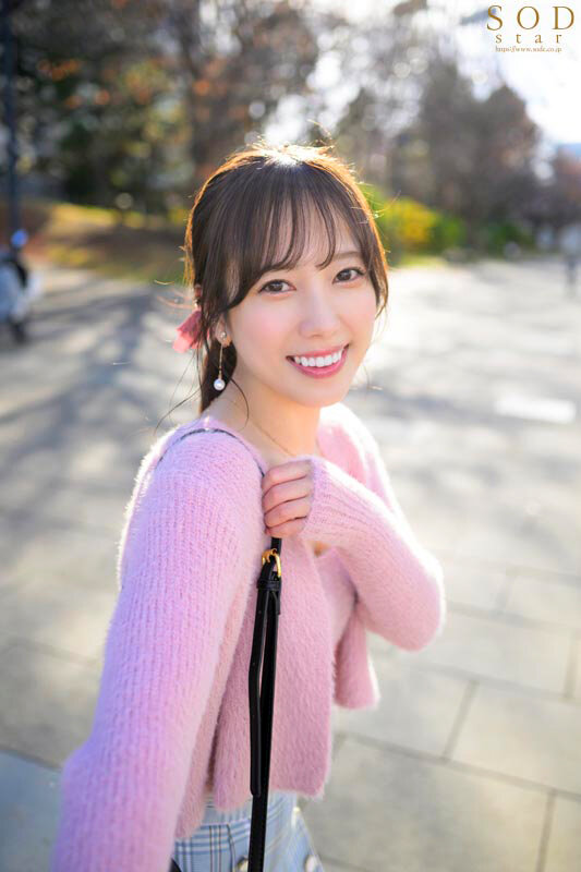 無邪気なおねだりフェイスにズキュン！ず〜っと振り回されっぱなし イチャイチャ！たじたじ！ヤリまくり！ハメ撮り！デビュー2周年記念デート 小湊よつ葉【特典映像付き】