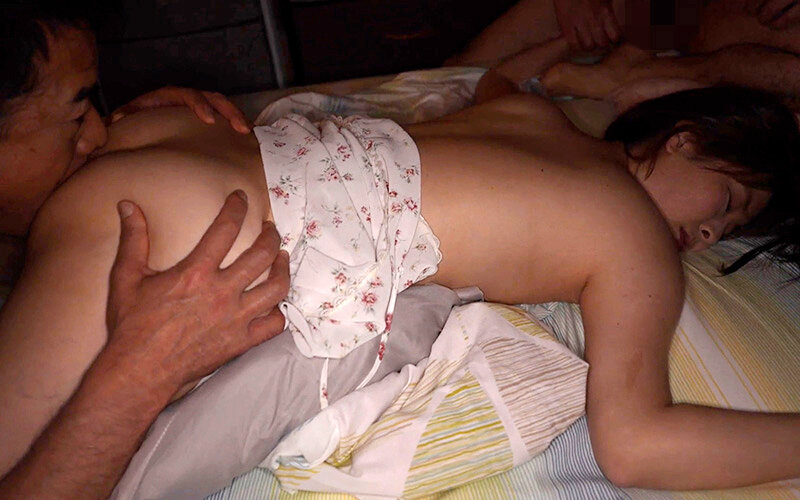 【性欲・食欲・睡眠欲】9 147センチのちっちゃい奥さんの夏の日の思い出 人妻なのに？！ 愛しのとよ（豊）ちゅわ〜ん え？！ もう三十路前？ そんな奥さんの【性欲★食欲★睡眠欲】 豊岡さつき