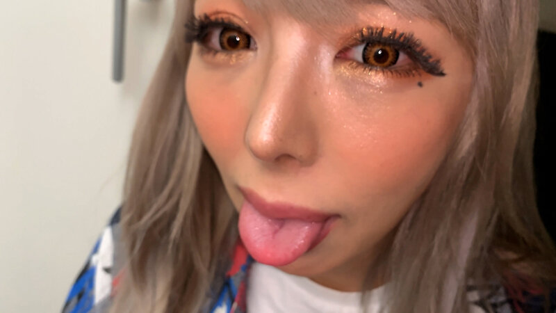 イケイケ関西黒ギャル霜月るな 肉食系ギャルの鼻フェラに大興奮！